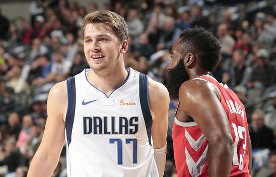 赛季的一场 赛季的一场