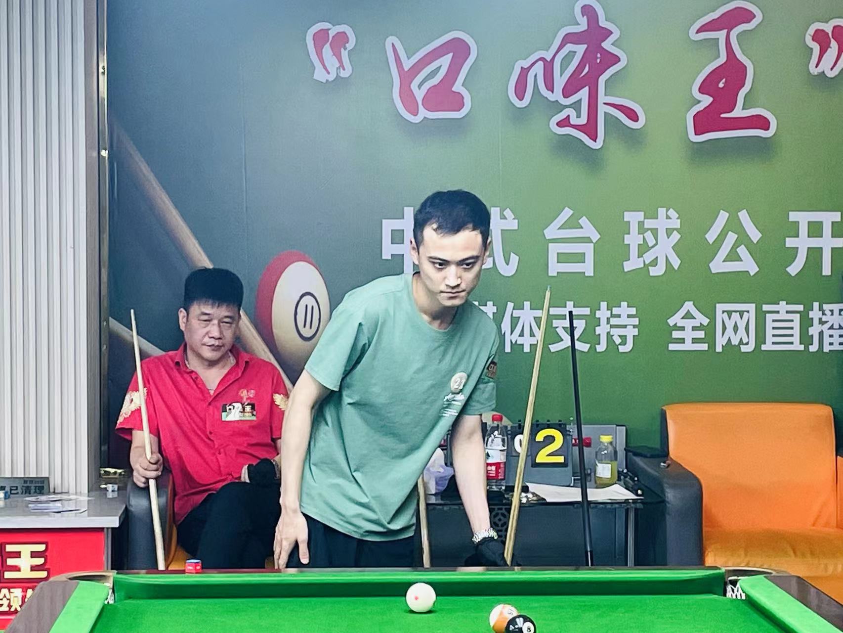 而且不断拉 而且不断拉