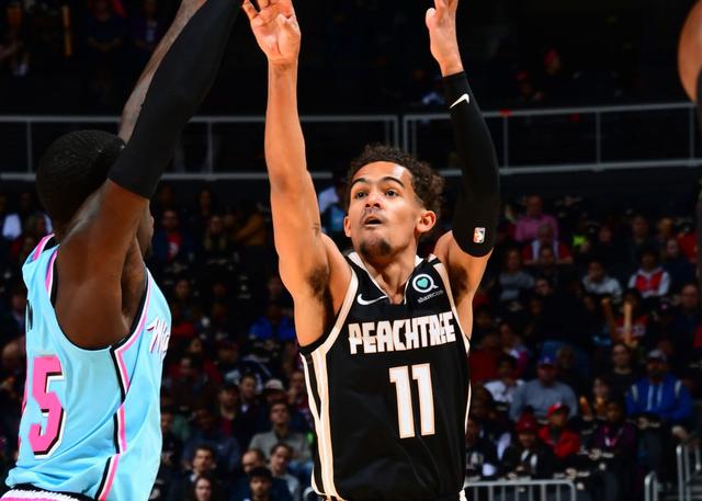 中距离跳投 中距离跳投