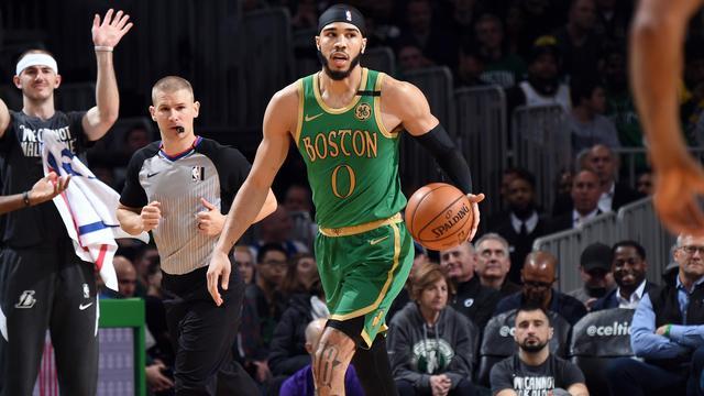 沃尔杯上举 沃尔杯上举