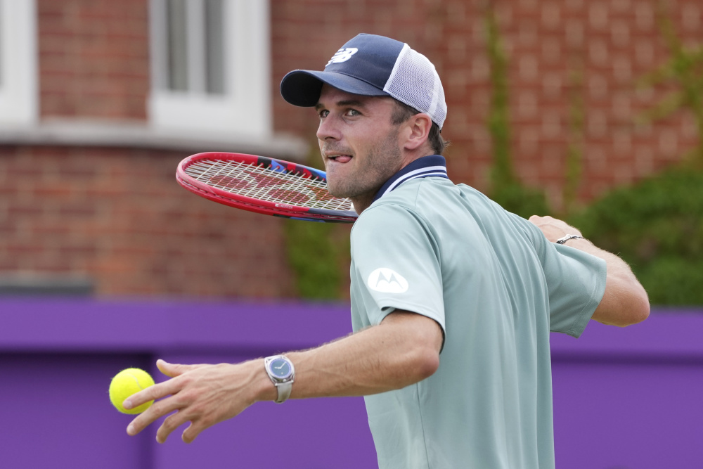 更是凭借个 更是凭借个